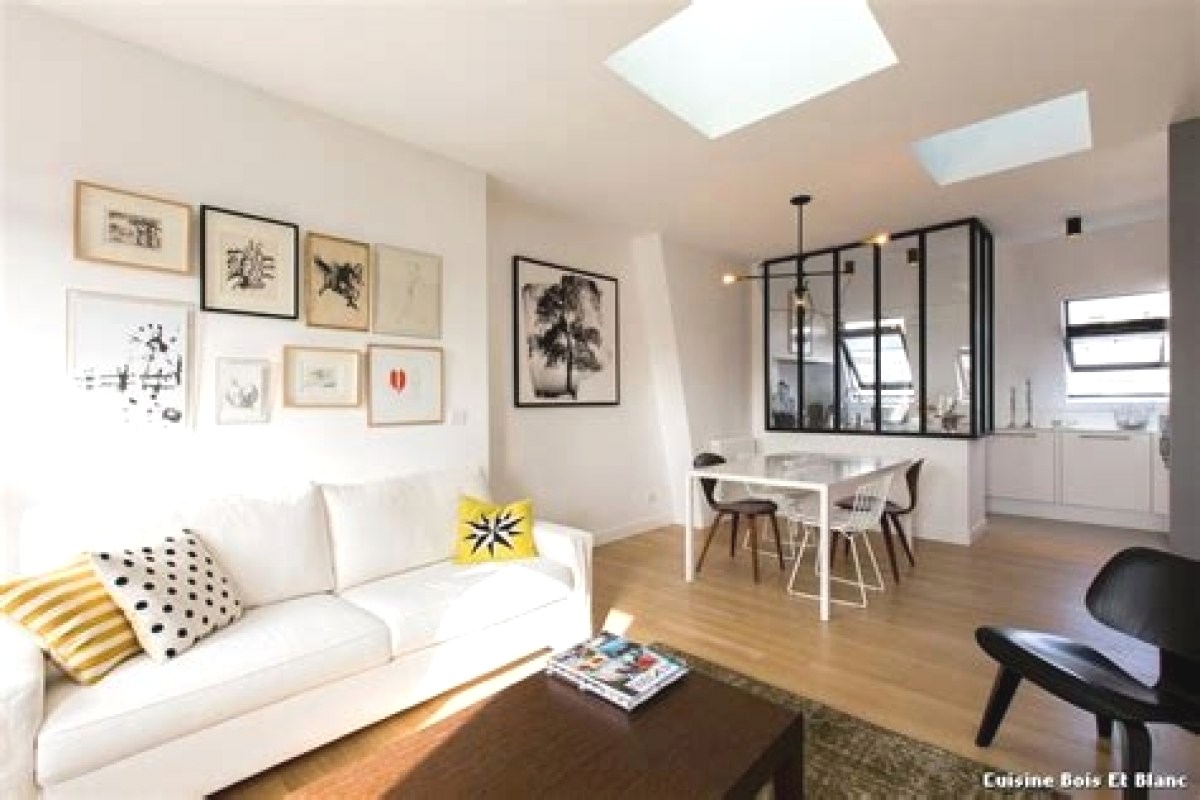 Decoration maison noir et blanc bois
