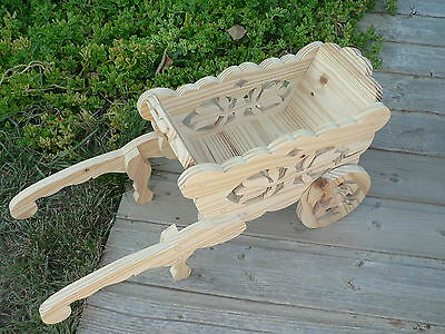 Brouette bois decoration jardin