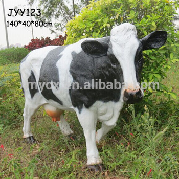 Vache en decoration de jardin