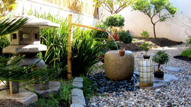 Decoration de jardin en bambou
