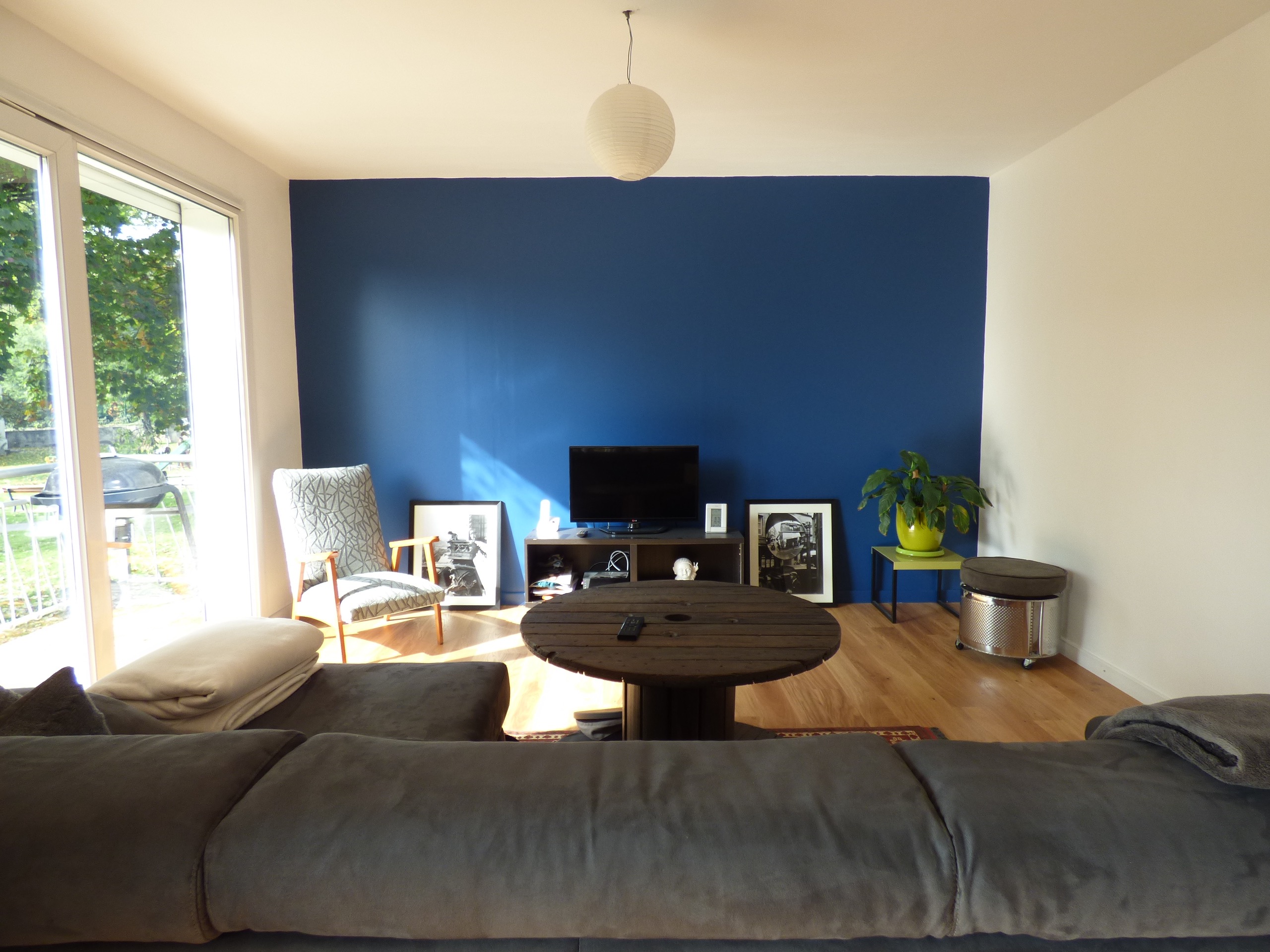 Décoration salon blanc beige bleu