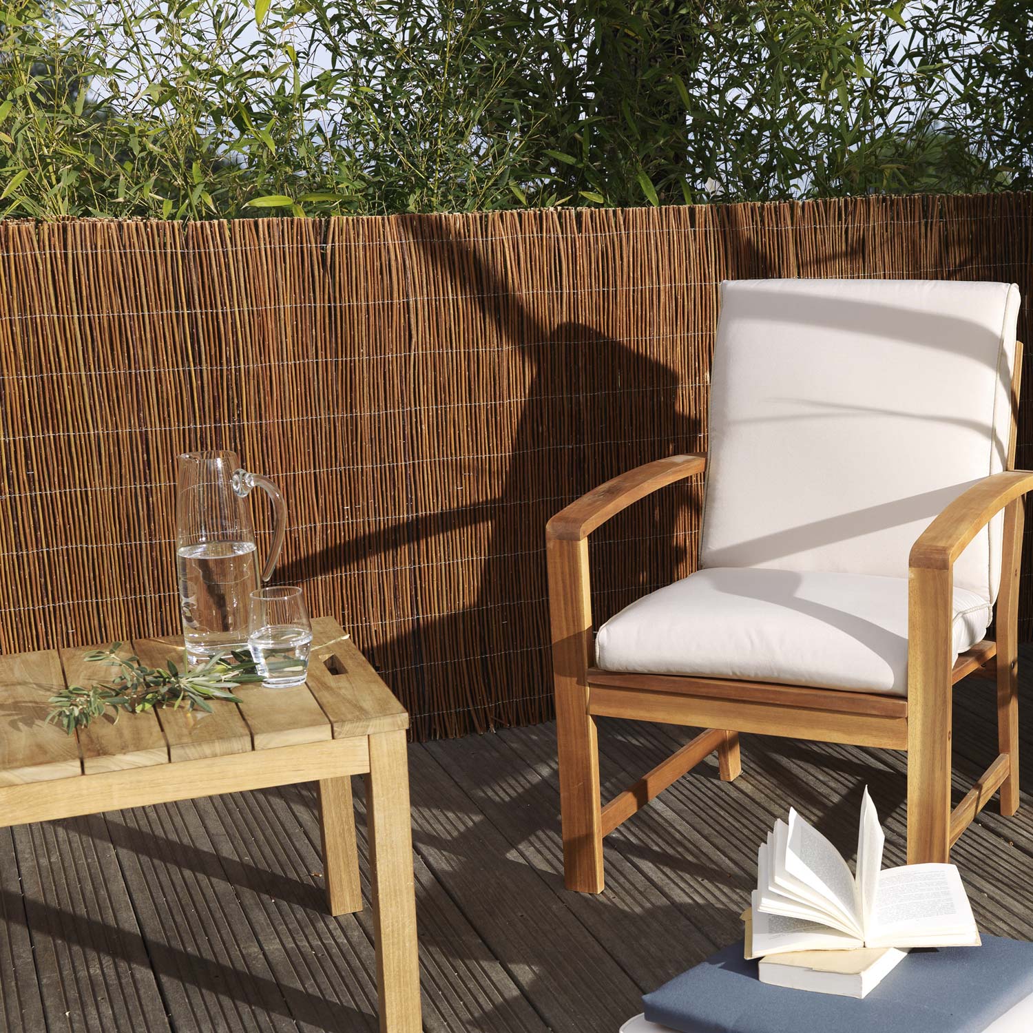 Decoration murale terrasse canisse