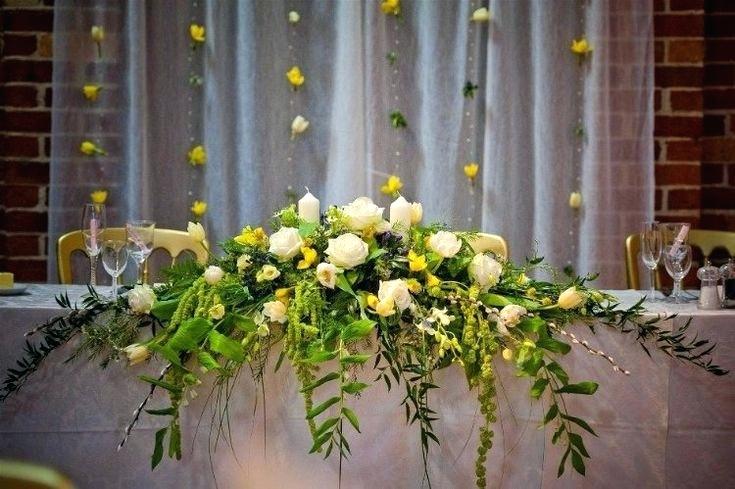 Decoration porte de maison pour mariage