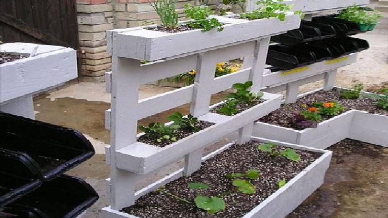 Décoration de jardin avec des palettes
