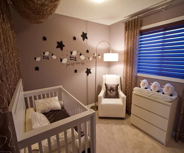 Décoration murale chambre bebe fille