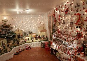 Jeux de decoration de noel dans une maison