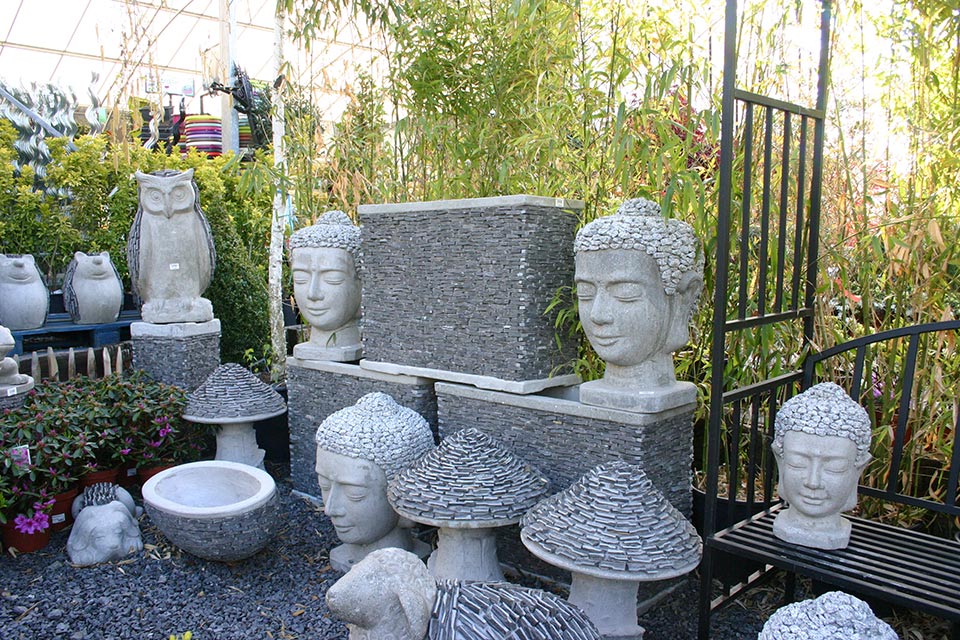 Decoration de jardin pierre
