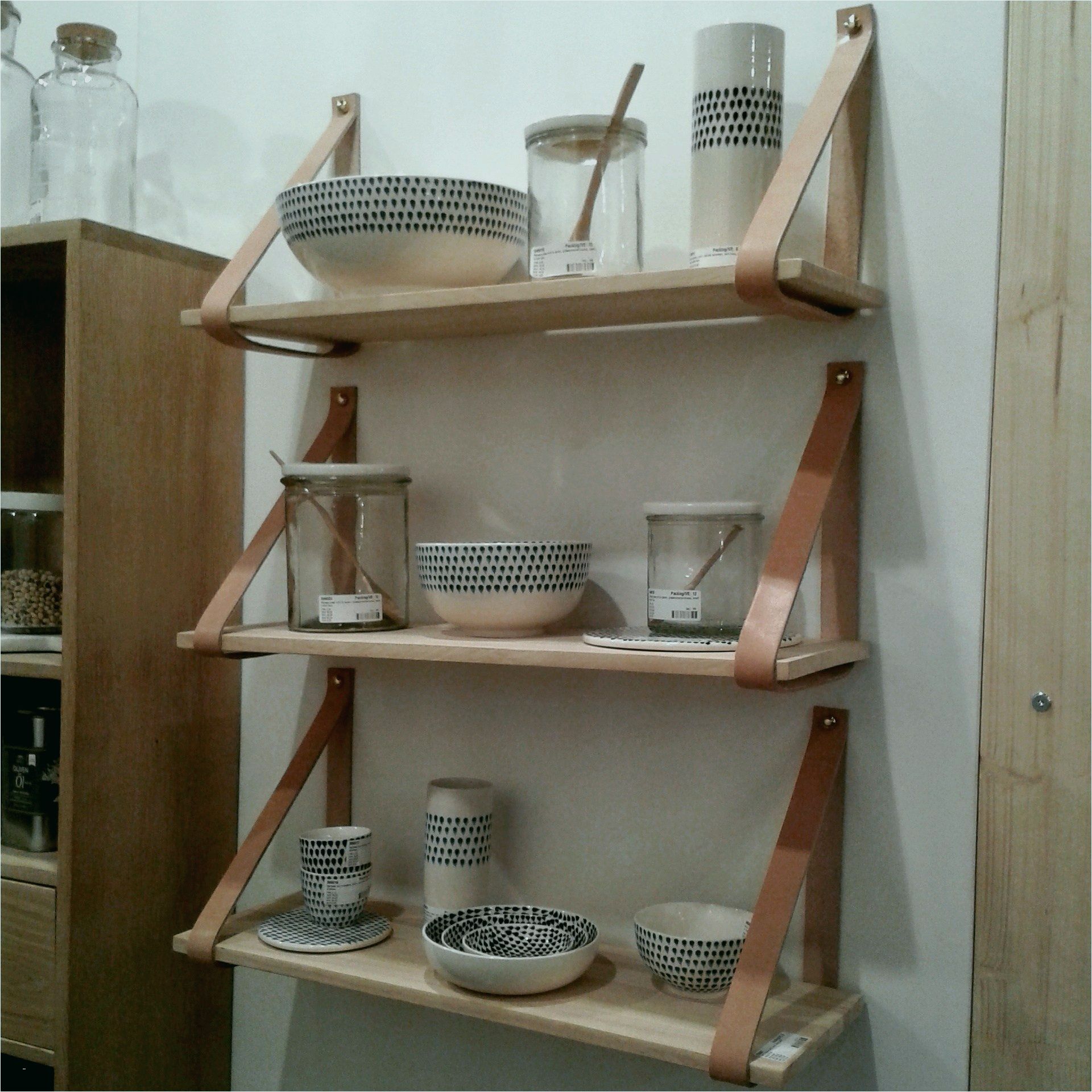 Etagère rangement maison et décoration