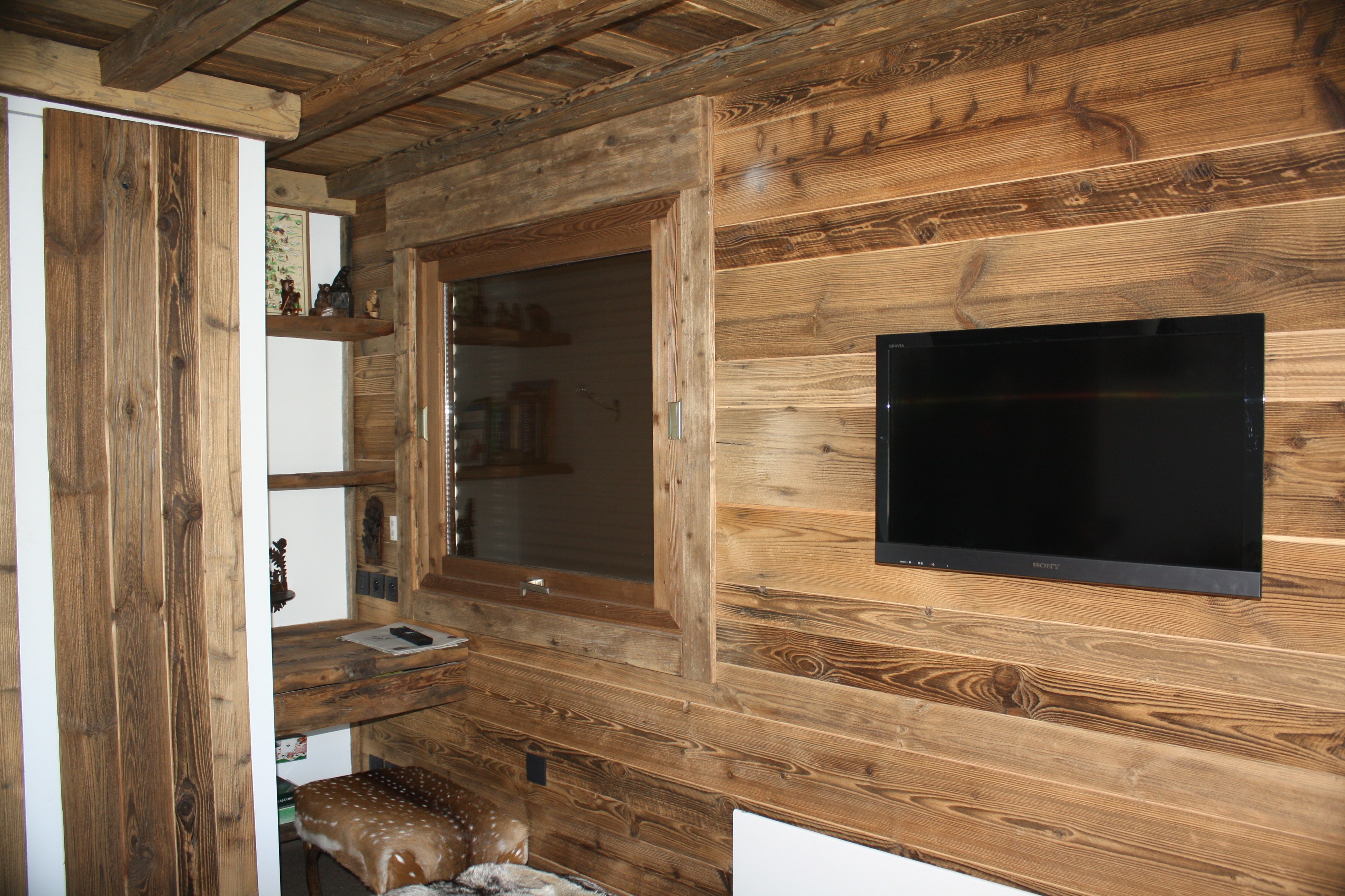 Decoration murale interieur en bois