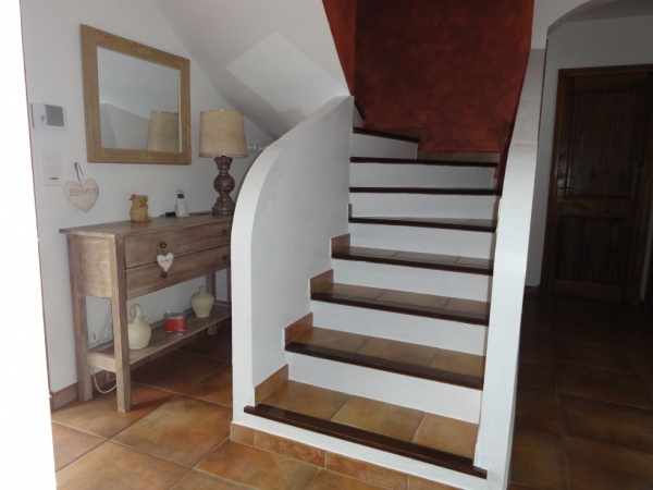 Decoration entree maison avec escalier
