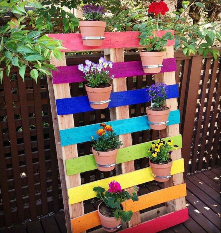 Decoration de jardin avec des palettes