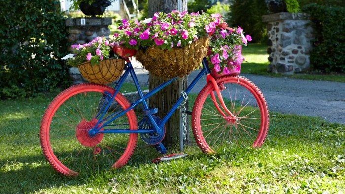 Décoration jardin vélo