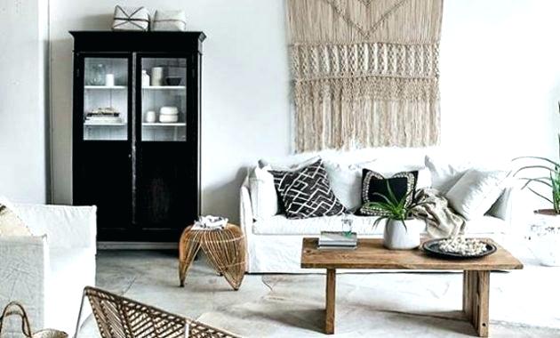 Decoration mur haut salon