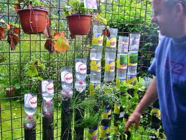 Décoration jardin avec bouteille plastique