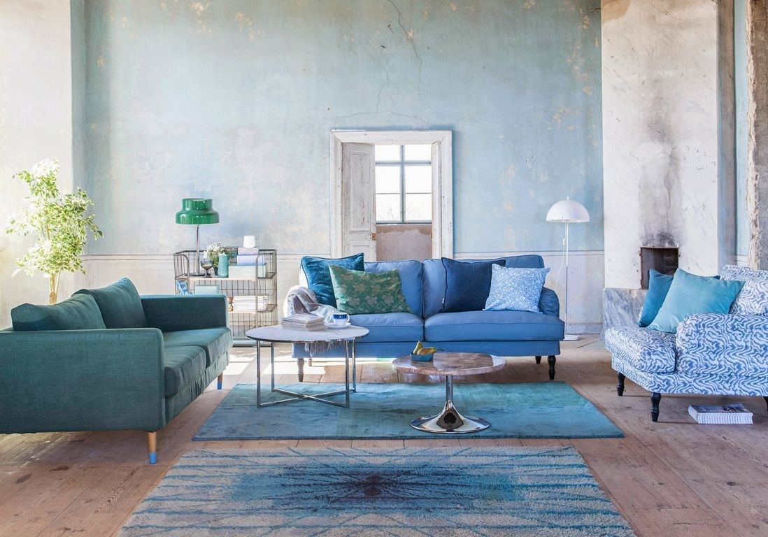 Décoration salon jaune bleu