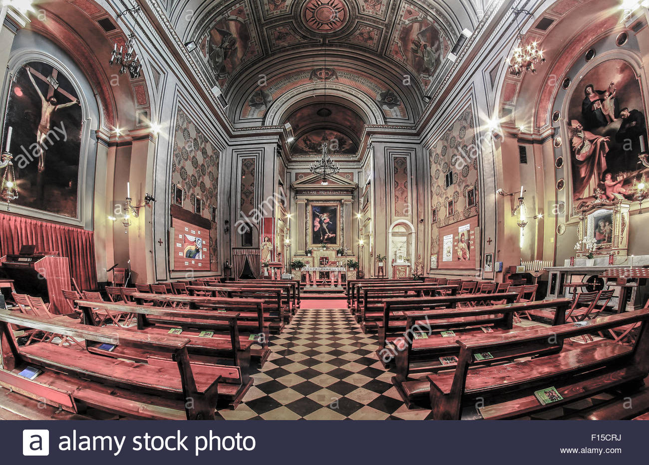 Decoration interieur d'une eglise