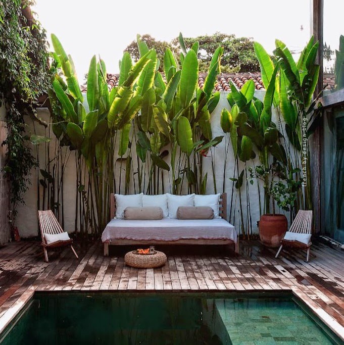 Decoration autour piscine jardin