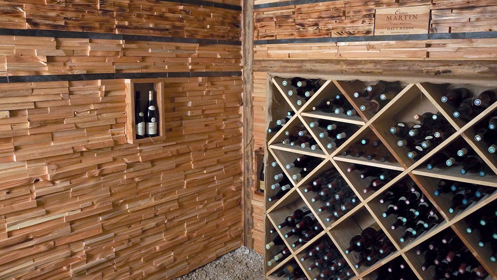 Décoration mur intérieur bois