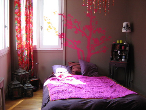 Décoration murale chambre femme