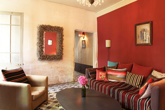 Decoration salon couleur chaude