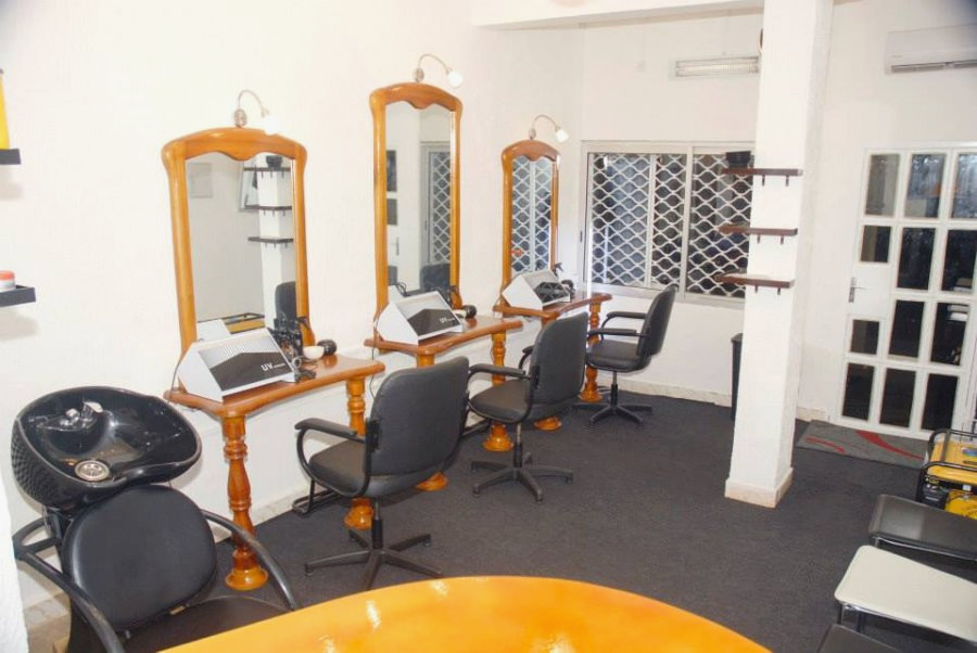 Decoration salon coiffure homme