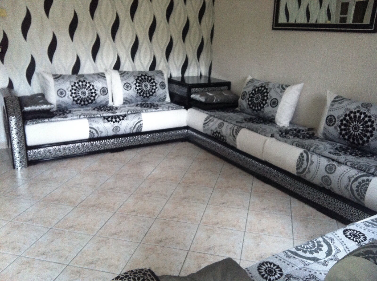 Decoration salon marocain noir et gris