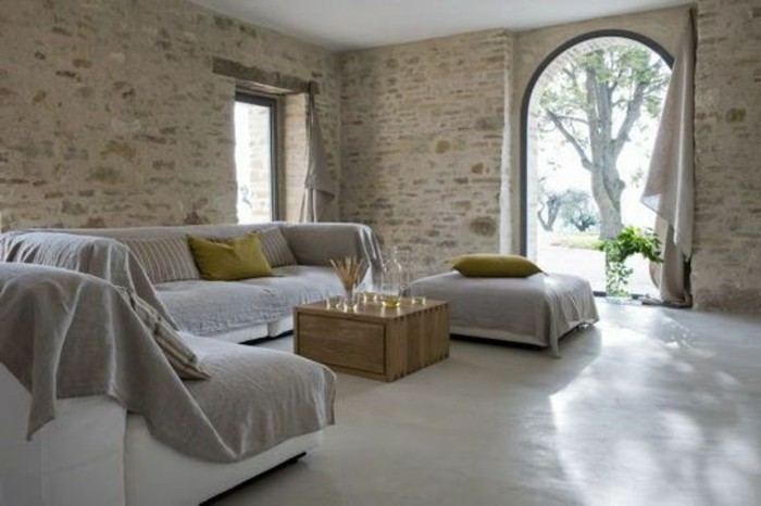 Decoration interieur avec pierre