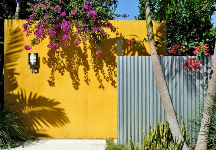 Decoration mur fond de jardin