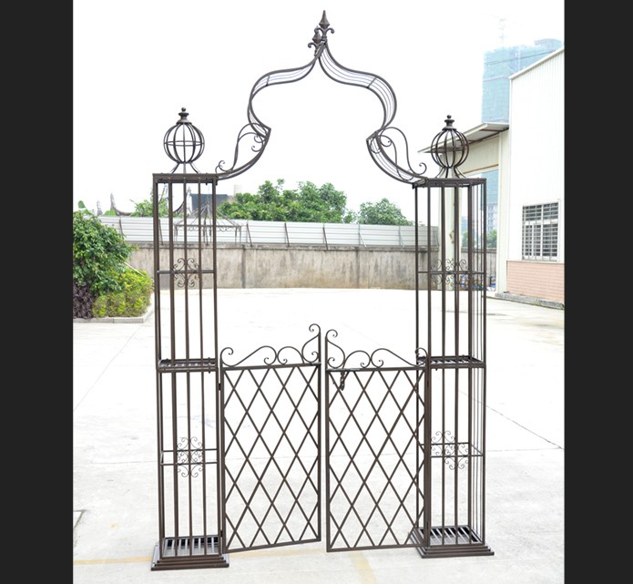 Decoration porte de jardin
