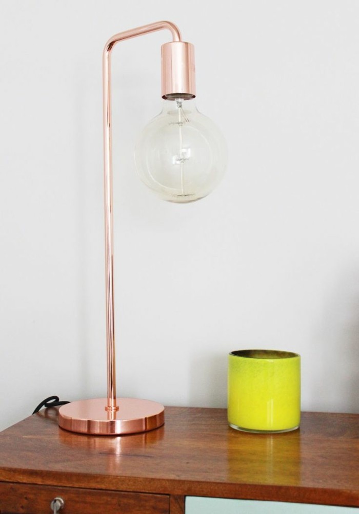 Lampe de chevet de couleur