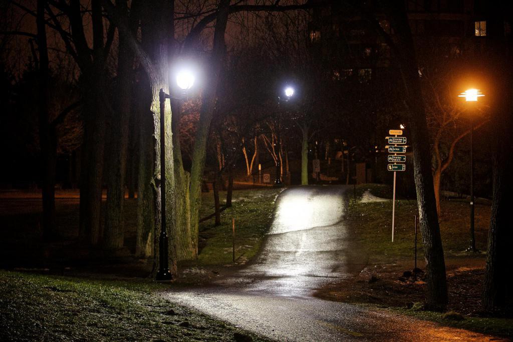 Lampadaire exterieur pour ville