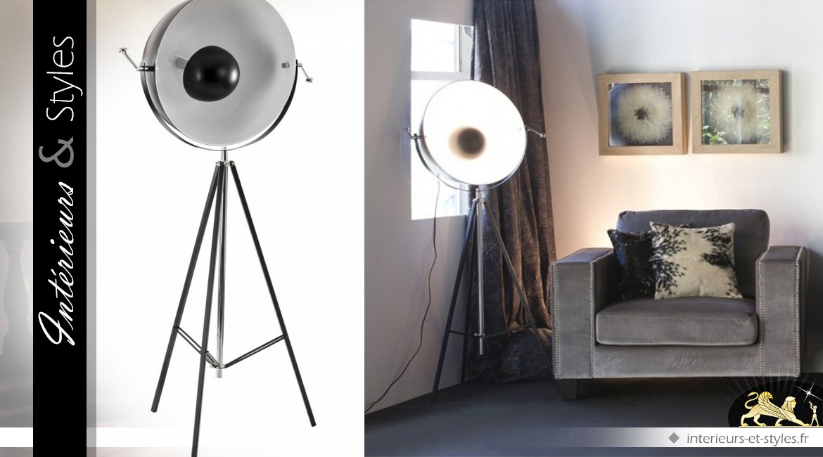 Grand lampadaire interieur