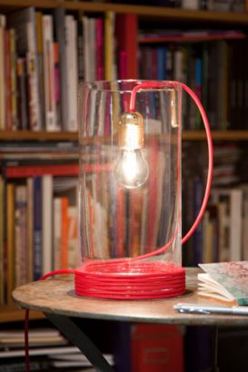 Comment faire une lampe de chevet avec un vase