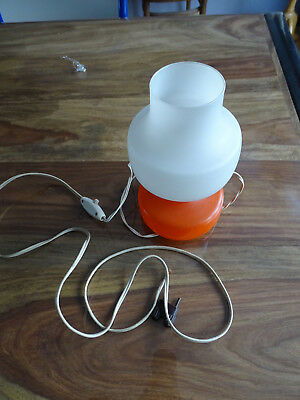 Lampe de chevet orange a frange annee 70