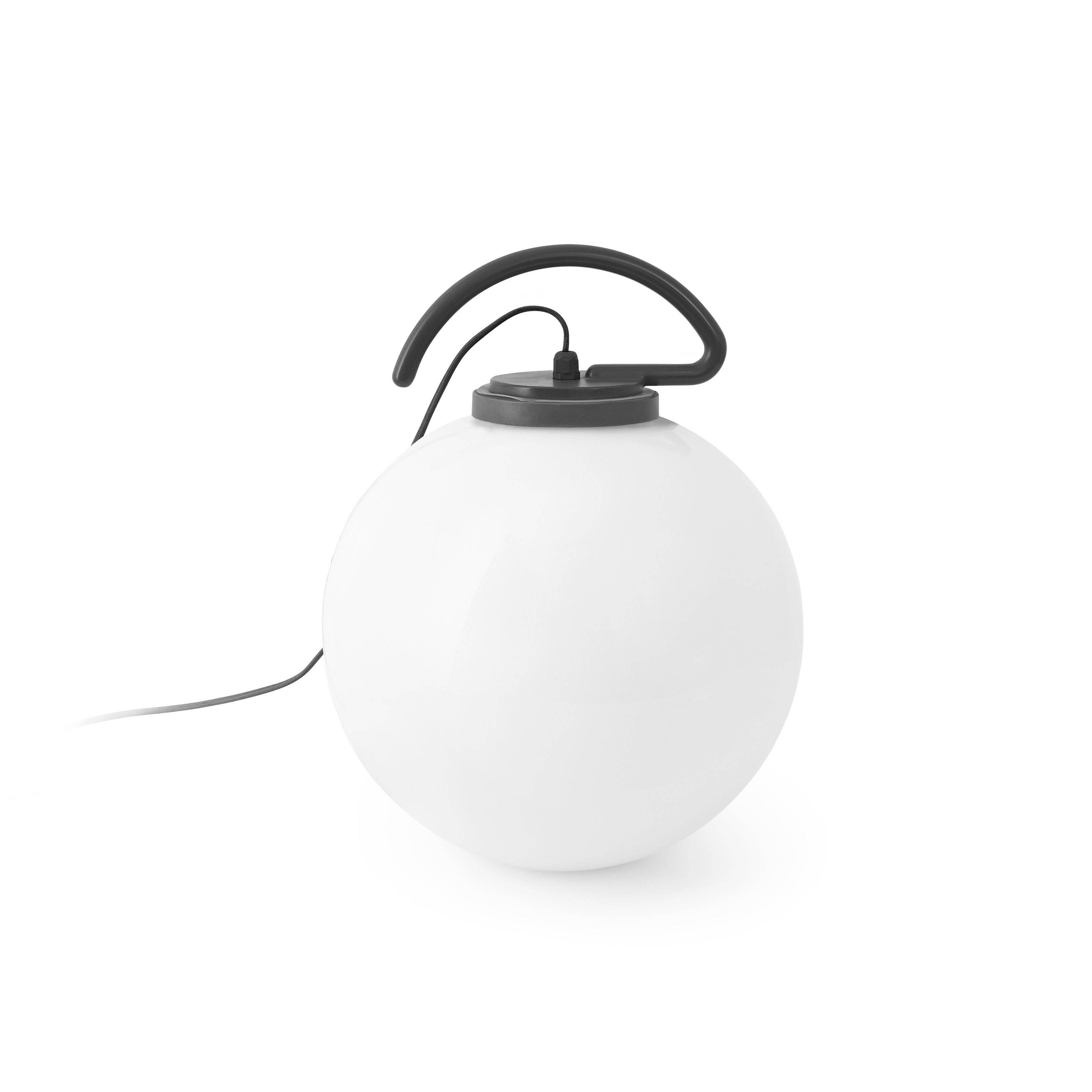Lampadaire boule blanche exterieur