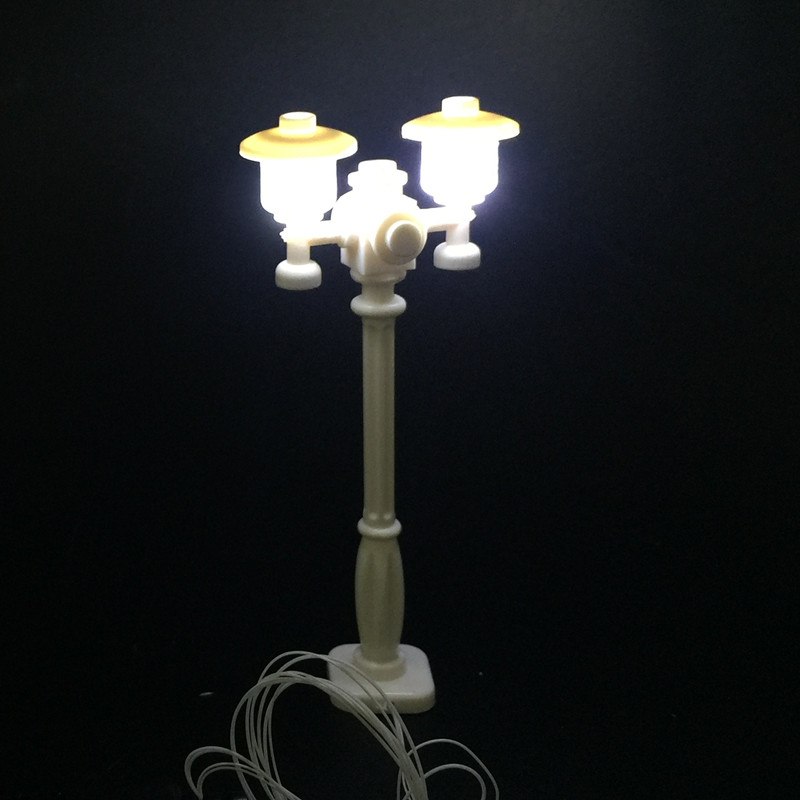 Lampadaire lego