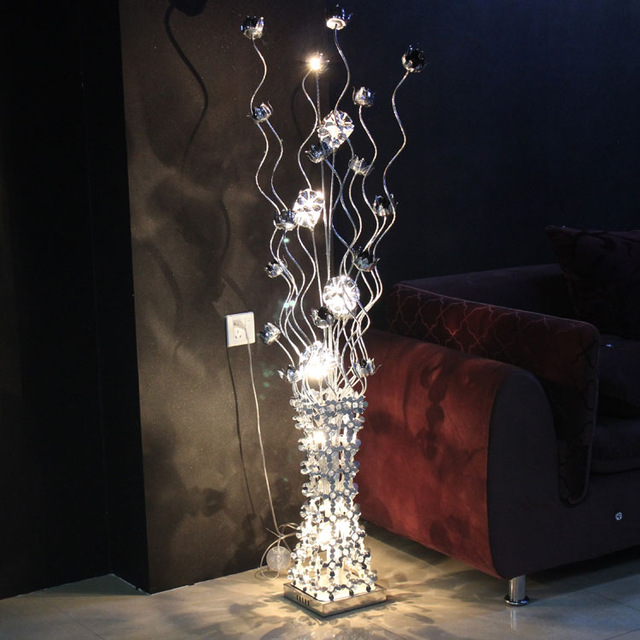 Lampadaire sur pied moderne