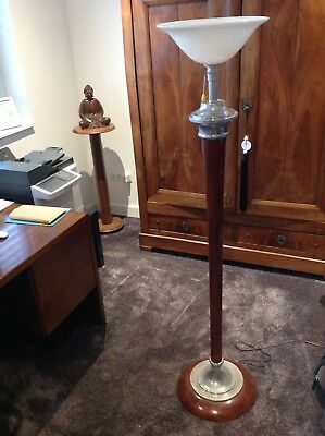 Lampadaire mazda