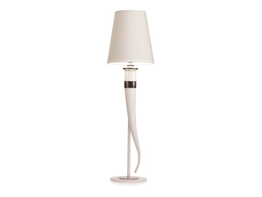Lampe de chevet en acier
