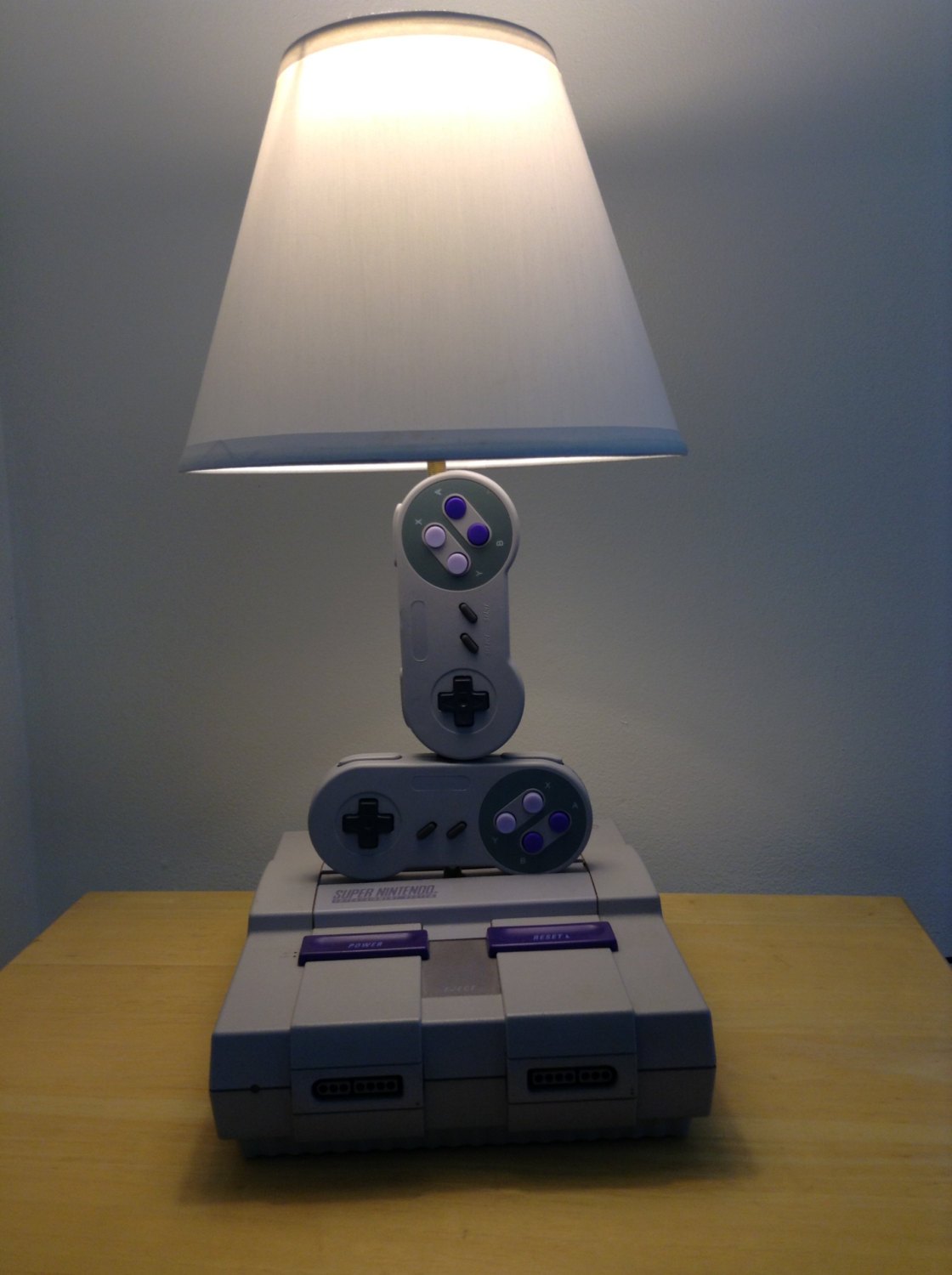 Lampe de chevet jeux video
