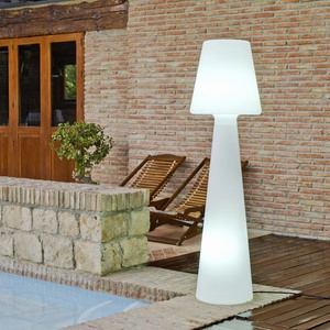 Lampadaire exterieur en solde