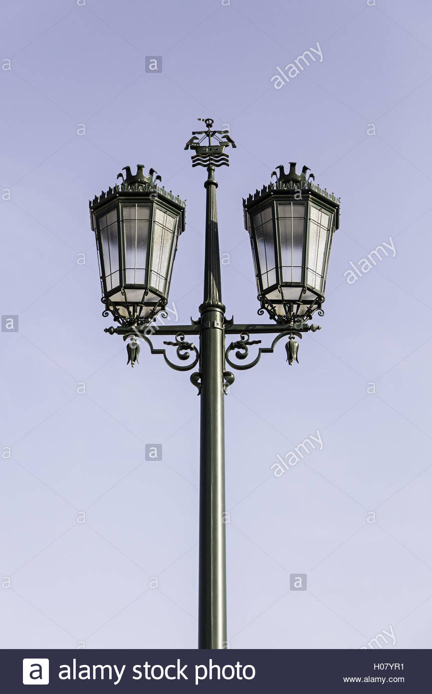 Lampadaire urbain ancien
