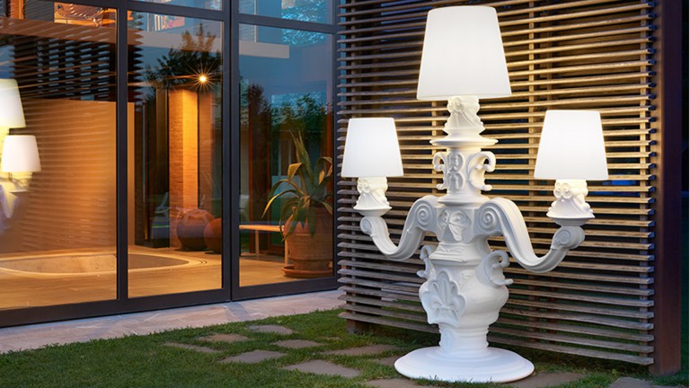 Lampadaire exterieur polyéthylène