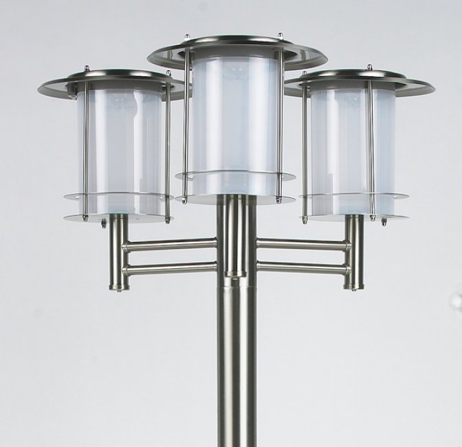 Lampadaire exterieur puissant
