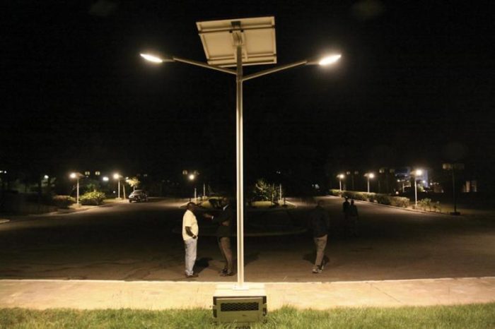 Lampadaire solaire senegal