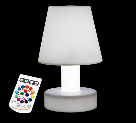 Lampadaire rechargeable