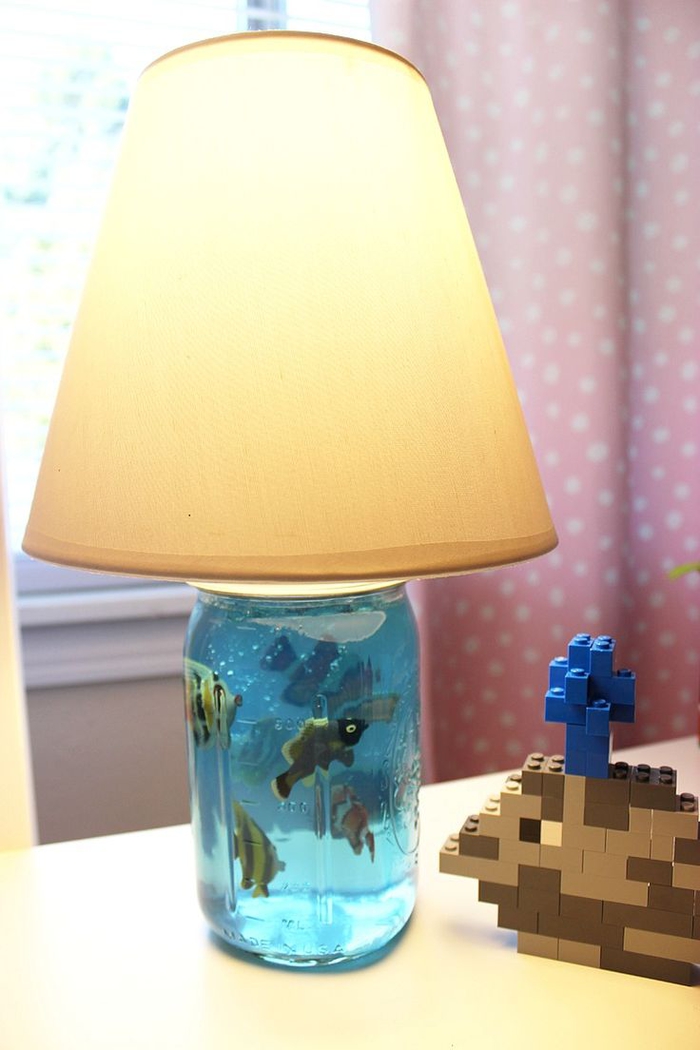 Lampe de chevet avec poisson