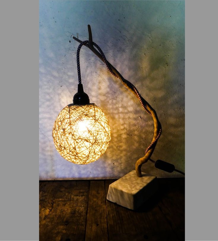 Interrupteur sensitif pour lampe de chevet