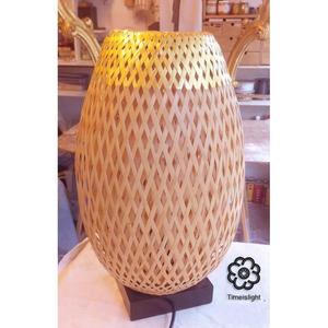 Lampe de chevet tressé