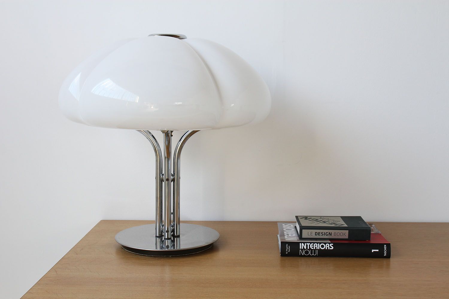 Lampe de bureau design blanche